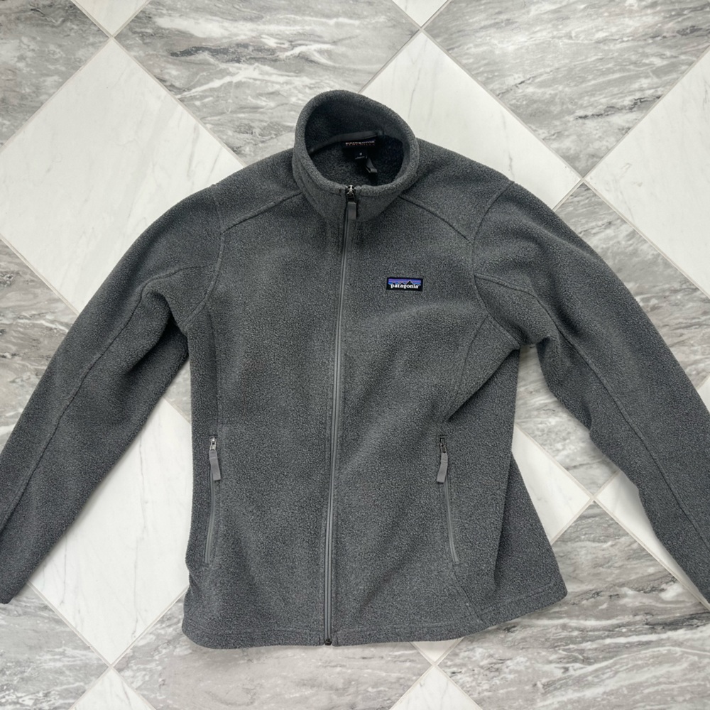 Patagonia Synchilla fleece jacket. Like new. Minimal wear as simply too big.